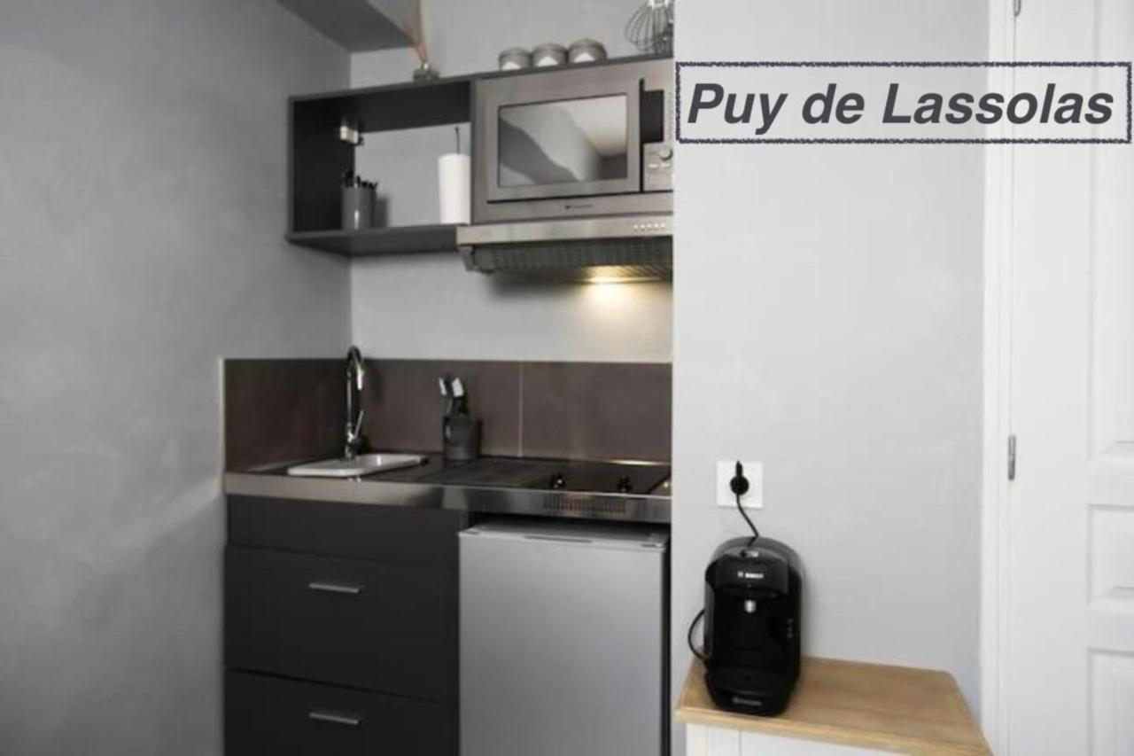 Chaine Des Puys Avec Garages Attenants